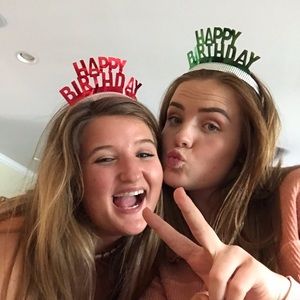 Meet your Posher, Abigail